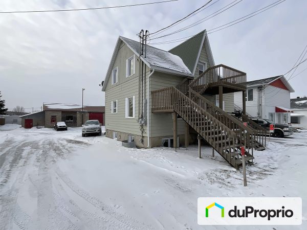 677-679 rue Principale, St-Prime for sale