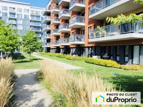 Buildings - 109-131 rue François-Souillard, Laval-des-Rapides for sale