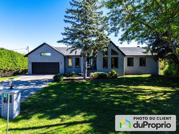 43 chemin de l'Héritage, Chelsea for sale