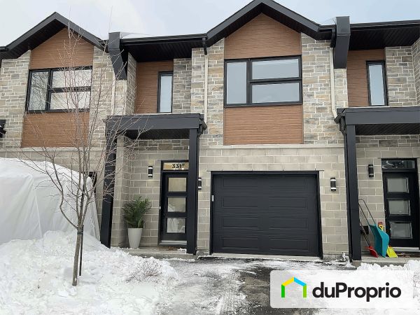 331, croissant Corno, Boisbriand à vendre