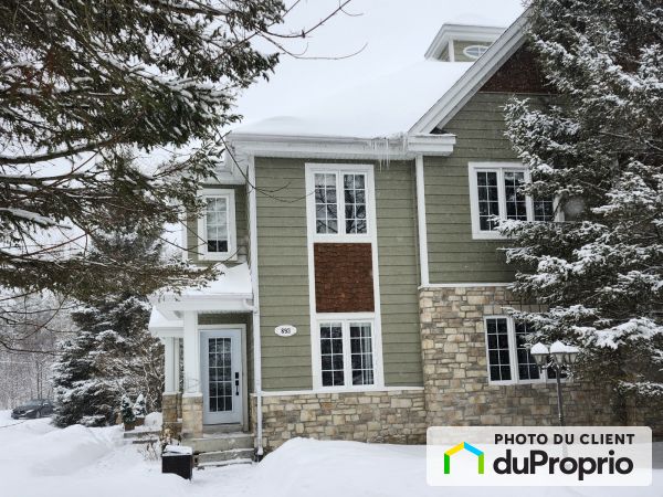 893, rue des Algonquins, Mont-Laurier à vendre