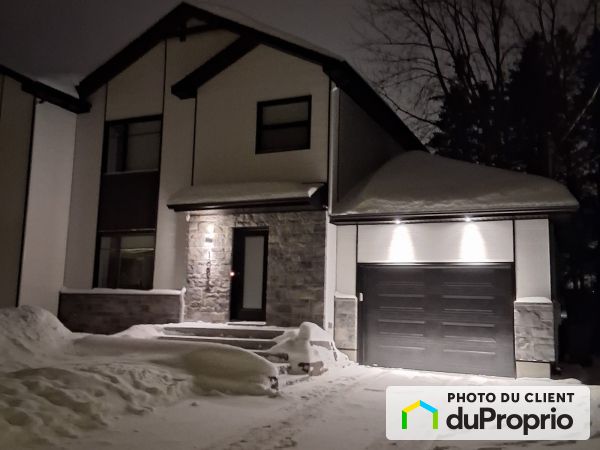 1293 rue de Montolieu, Val-Bélair for sale