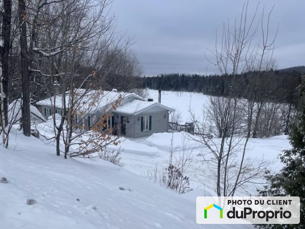 2081 chemin de Val-Royal, Ste-Adèle for sale