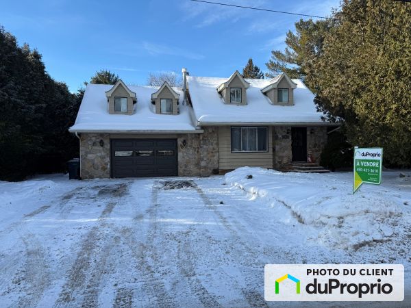 Winter Front - 1019 rue de la Mairie, Blainville for sale