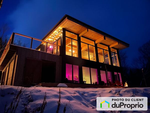 112, chemin de la Tournée, Lac-Beauport à vendre