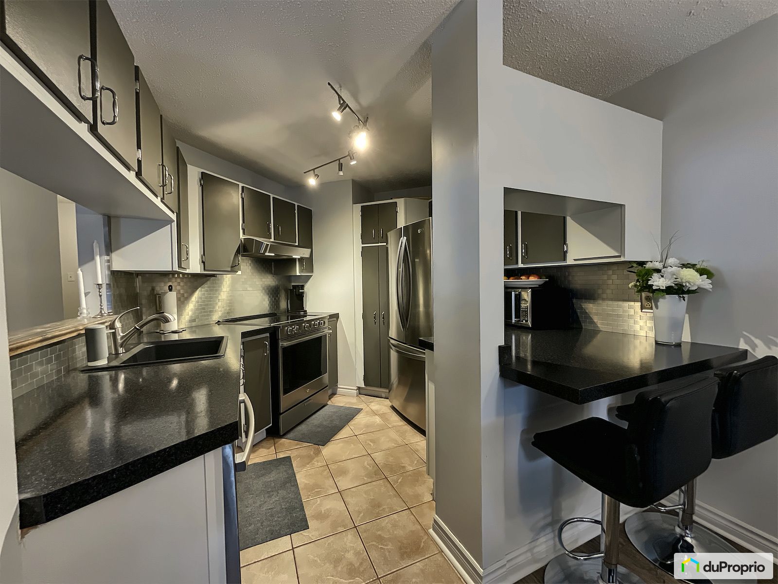 104 700 Rue Montee Montrougeau — photo 2
