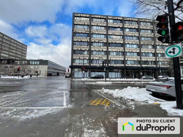 601-125 rue Chabanel Ouest, Ahuntsic / Cartierville for sale