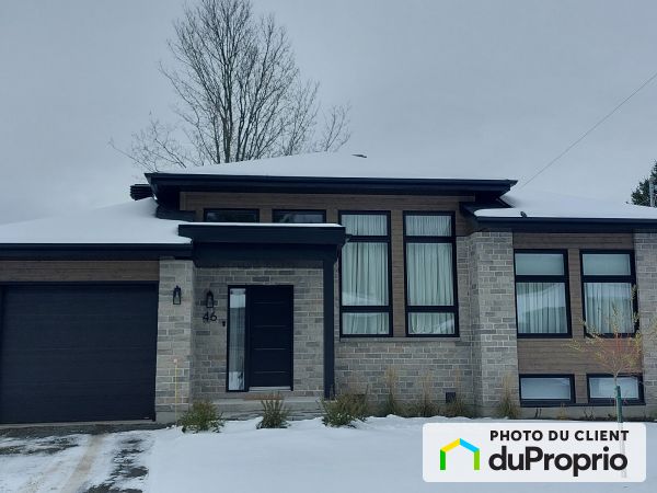 46 rue du Saint-Émilion, Brownsburg-Chatham for sale