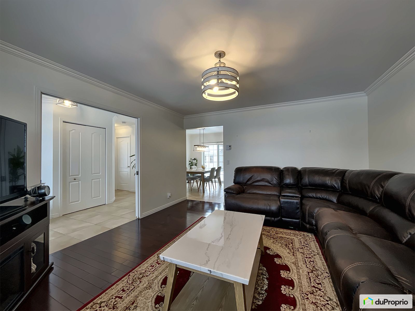 8217 15E Avenue — photo 2