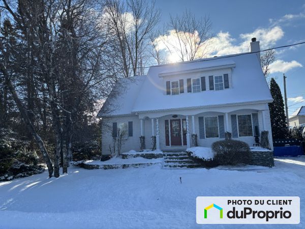 20 rue Brosseau, St-Basile-Le-Grand for sale