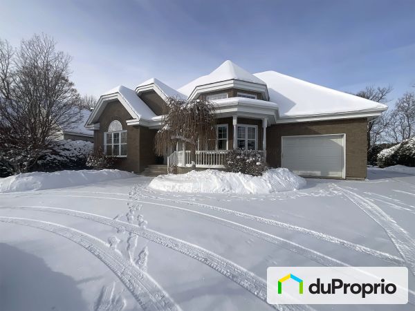 104 rue Couture, Napierville for sale