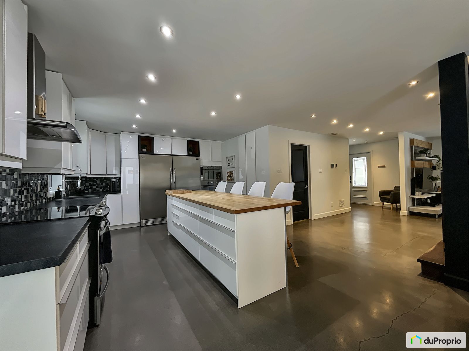 112 B C Rue Bon Air — photo 2