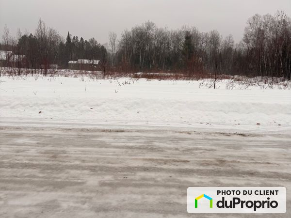 910 rue McPhilips, Ste-Mélanie for sale