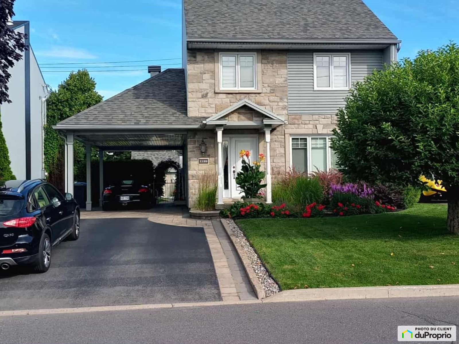 1199 Rue Chateaubriand — photo 1