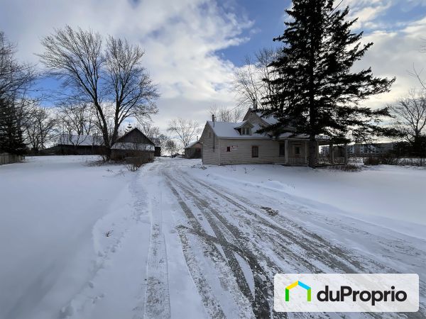 1052 chemin des Patriotes, Otterburn Park for sale
