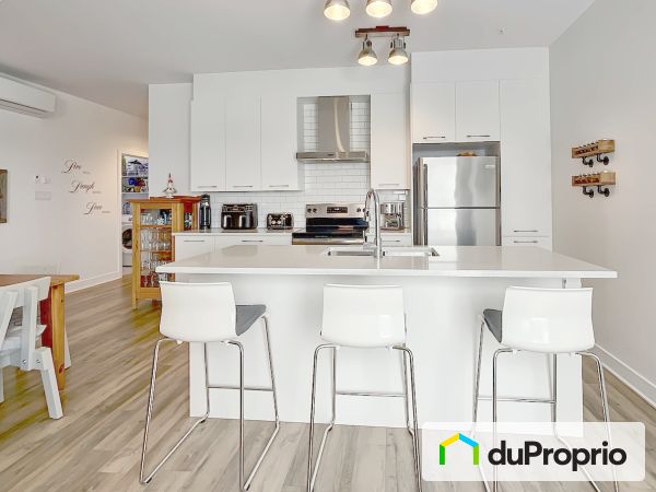 Kitchen - 408-3640 rue Roland Marquette, Longueuil (St-Hubert) for sale