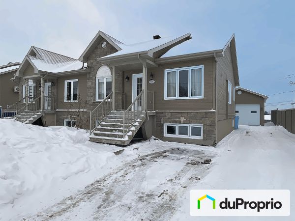 1381, rue des Angéliques, La Baie à vendre