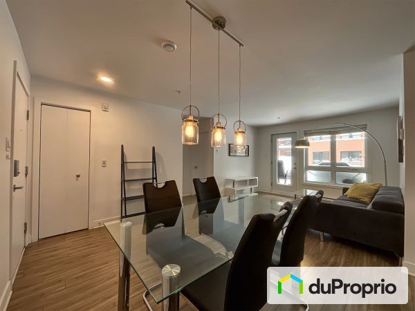 Salle à manger / Salon - 106-2700, rue de Rouen, Ville-Marie (Centre-Ville et Vieux-Montréal) à vendre