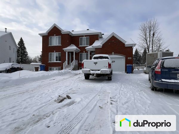 61 rue Vivaldi, St-Constant for sale