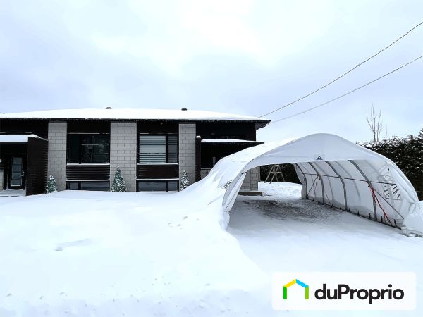 473 4e avenue, Sts-Anges for sale