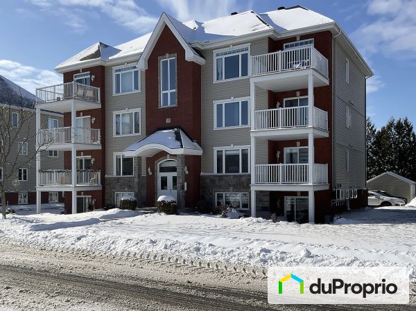 8-30 rue Lautrec, Chateauguay for sale