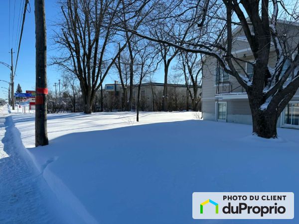 639, boulevard du Curé-Labelle, Blainville à vendre