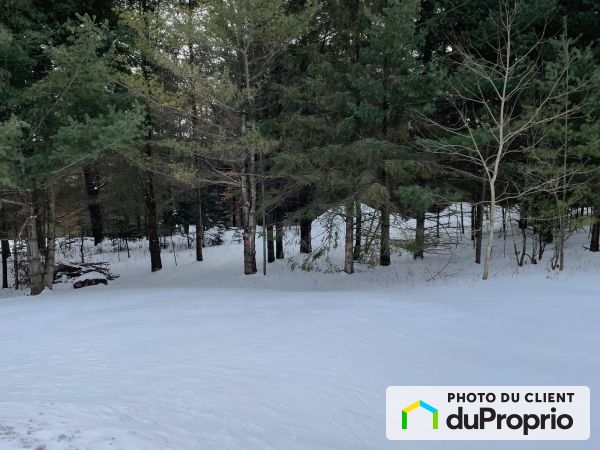 190 chemin des Trois-Lacs, Val-des-Sources for sale