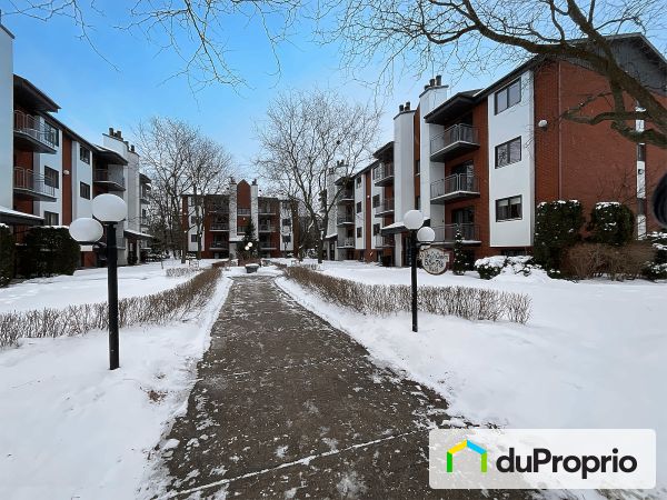 7-61 rue Reid, St-Lambert for sale