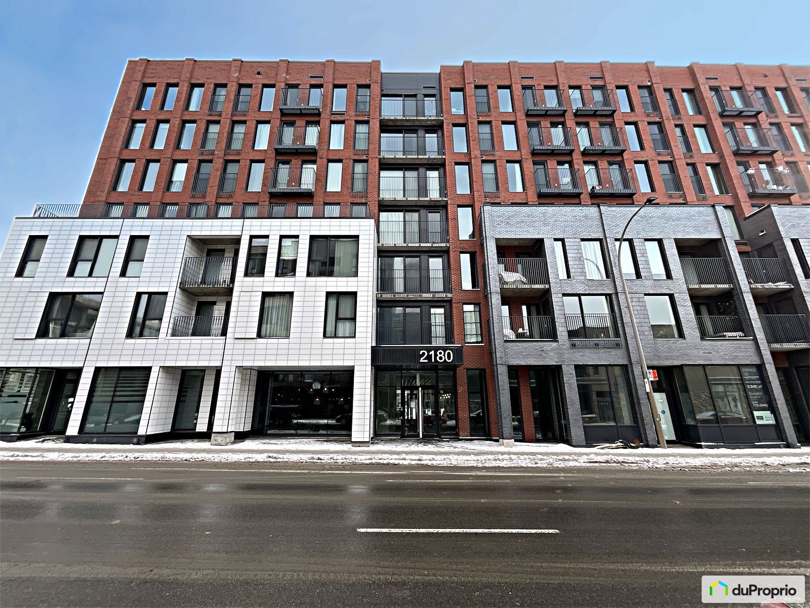 439 2180 Rue Sainte Catherine — photo 1