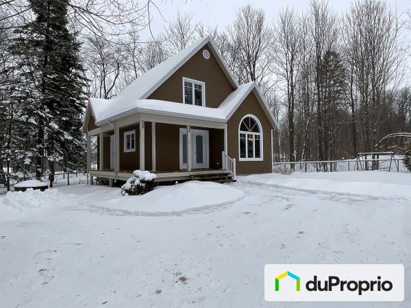 10 chemin des Églantines, St-Bernard for sale