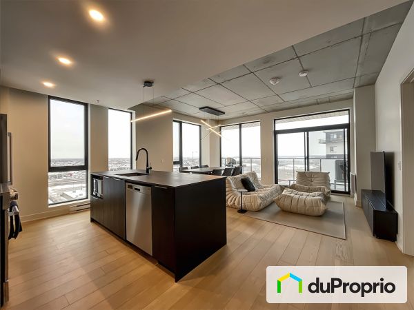 1402-3480 boulevard Saint-Elzéar Ouest, Chomedey for sale
