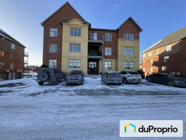 8-8095 rue de Londres, Brossard for sale