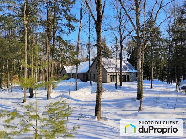 825 rue du Terrier, St-François-Xavier-De-Brompton for sale