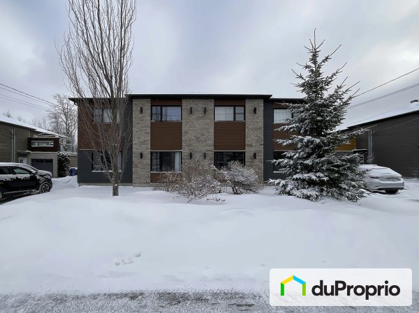 241-243-245-247 rue des Montérégiennes, Granby for sale