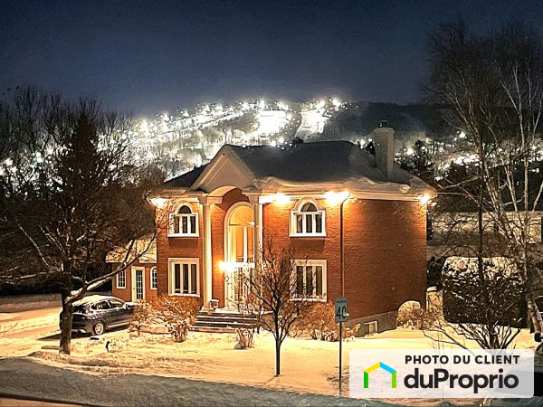 7, chemin des Conifères, Lac-Beauport à vendre