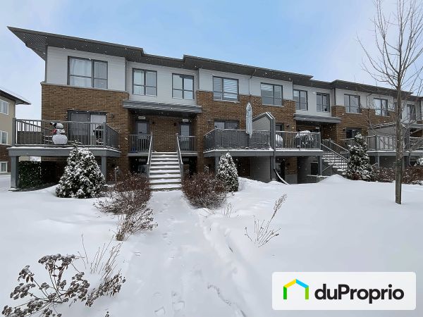 3131 rue des Galets, Carignan for sale