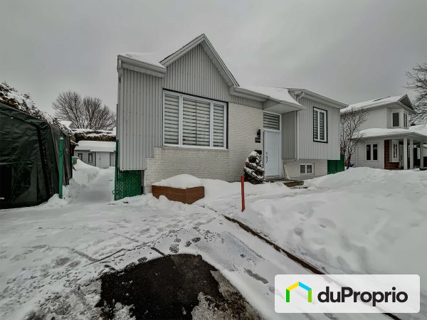 2890 Du Bordelais, Neufchatel for sale