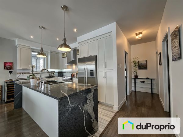 301-462, rue Jean-Talon, St-Jean-sur-Richelieu (St-Luc) à vendre