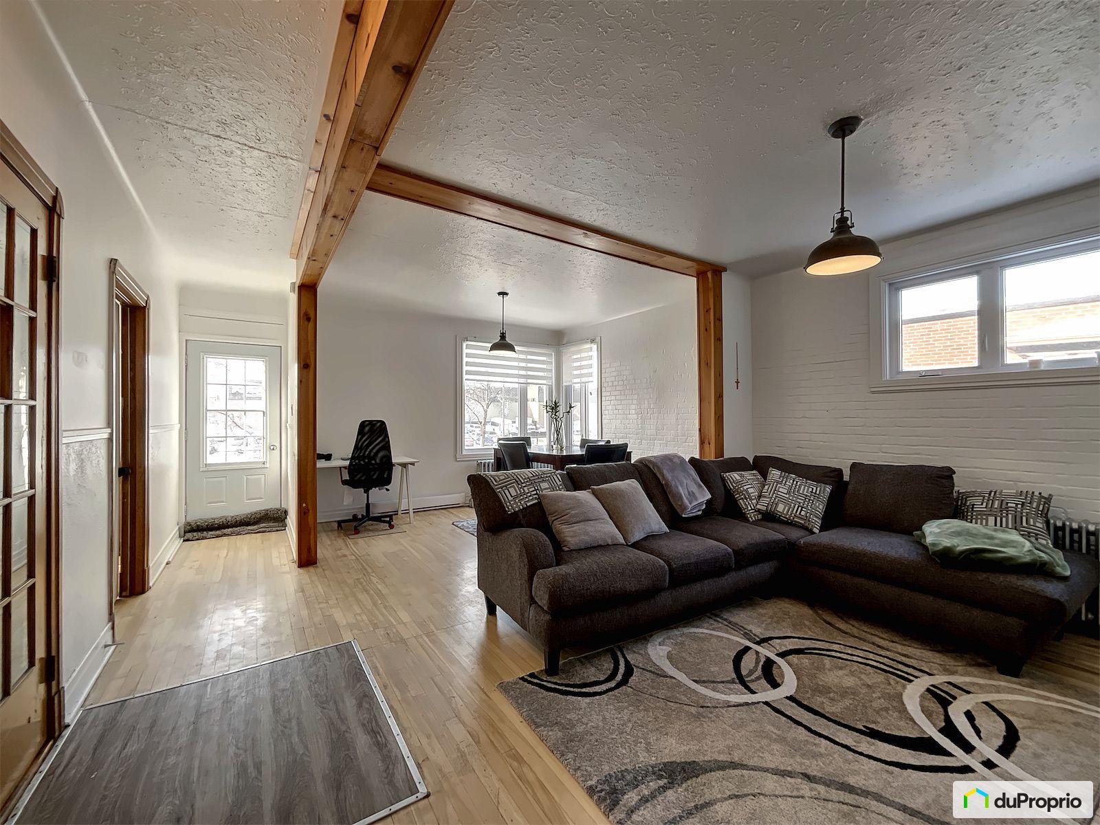 2300 2302 1Re Avenue — photo 3