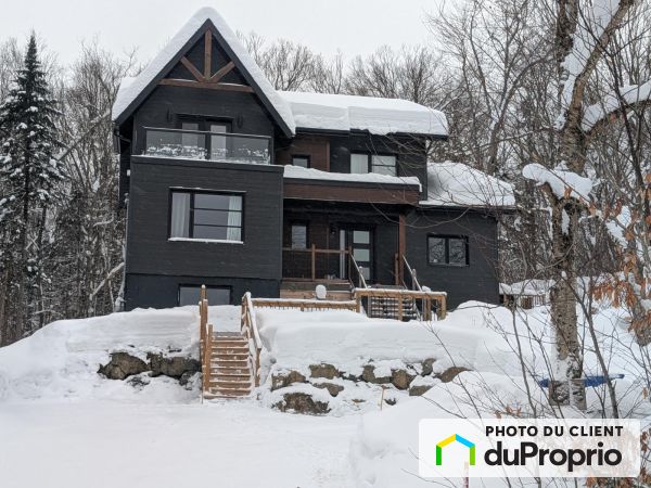 63 avenue du Rocher, Lac-Delage for sale