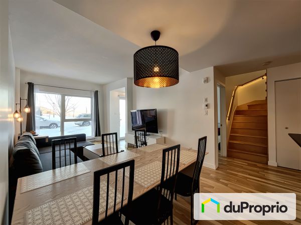 Dining Room - 114-5200 rue de Contrecoeur, Mercier / Hochelaga / Maisonneuve for sale