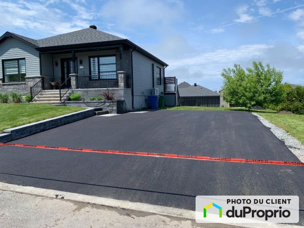 25 rue de l'Orchidée, Berthier-Sur-Mer for sale