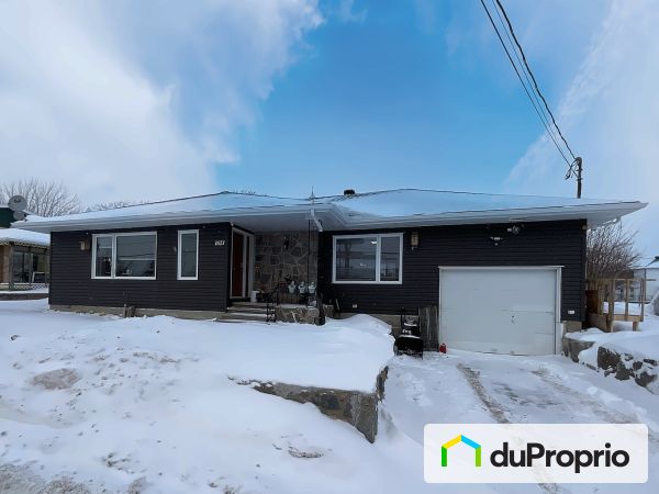 1621, rue Lindsay, Mont-Joli à vendre