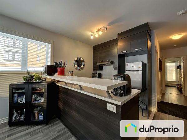 2-2735 rue Racine, Longueuil (St-Hubert) for sale