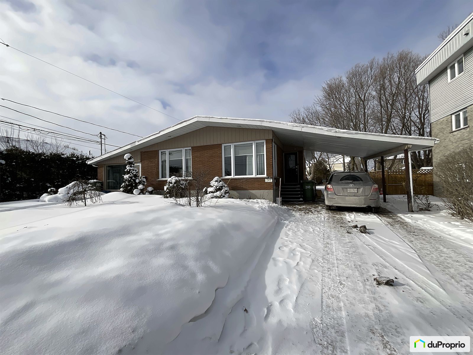 240 242 Rue Jacques Cartier Su — photo 1