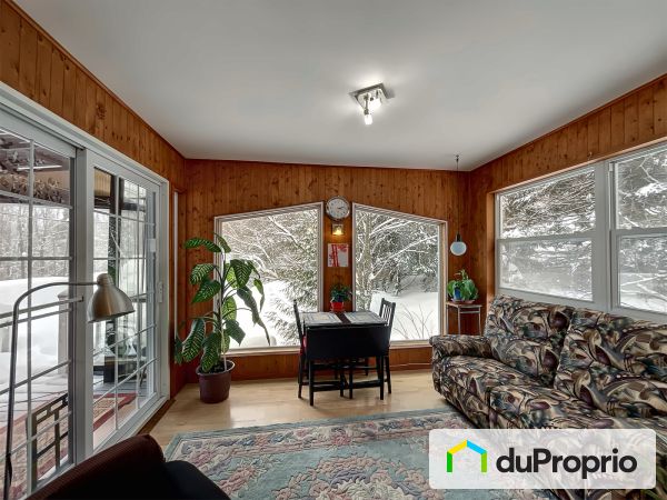 Veranda - 151 6e rang, Bonsecours for sale