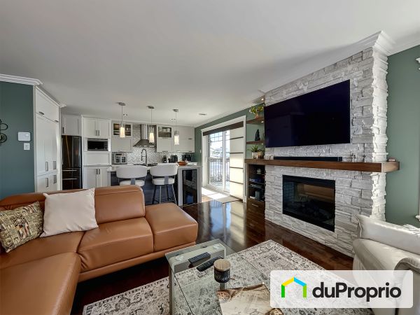 Living Room - 323 rue de la Charmotte, Beauport for sale