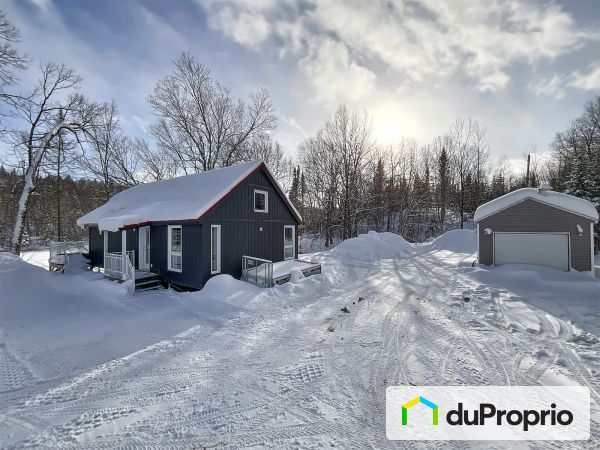 390 chemin de la Batiscan, Lac-Aux-Sables for sale