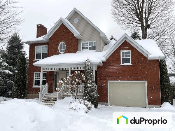 815, rue de la Sainte-Anne, Drummondville (St-Charles-De-Drummond) à vendre