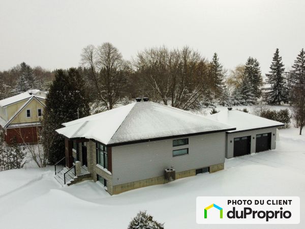 1905, rue Bachand, Carignan à vendre
